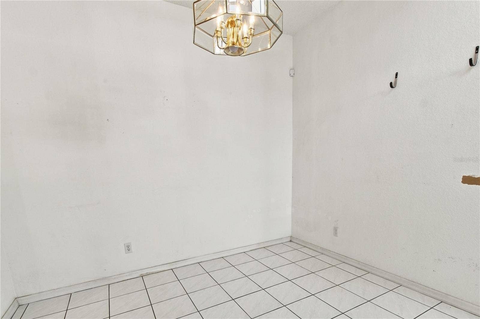 1050 STARKEY ROAD, #907, Largo, FL 33771 1050 STARKEY ROAD, #907, Largo, FL 33771