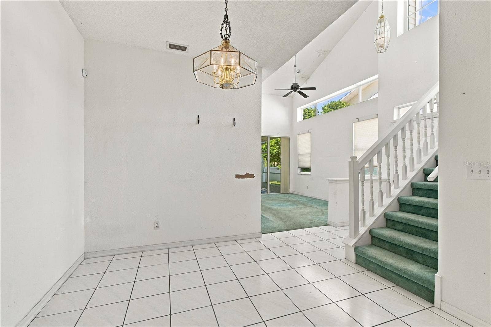 1050 STARKEY ROAD, #907, Largo, FL 33771 1050 STARKEY ROAD, #907, Largo, FL 33771