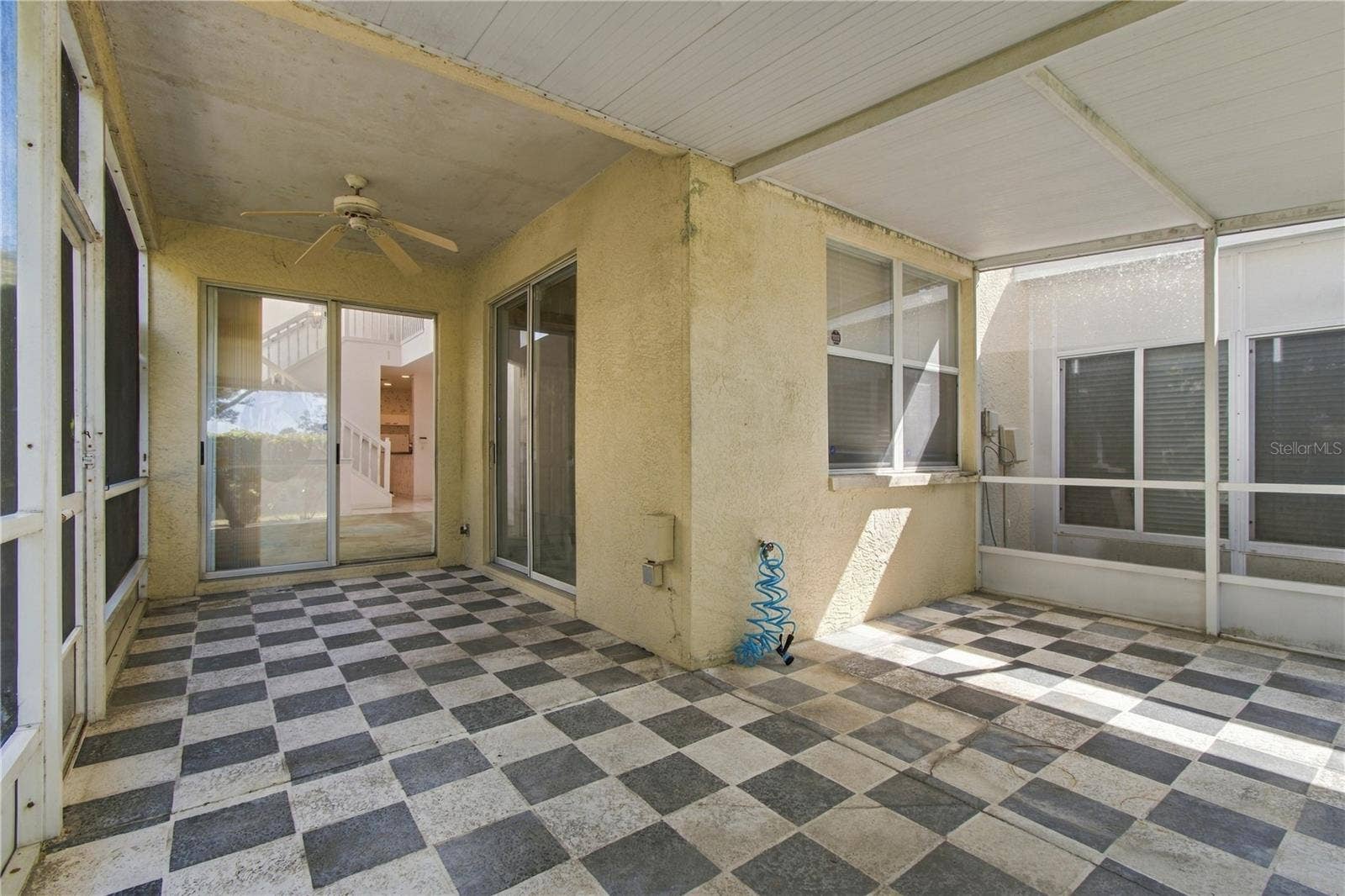 1050 STARKEY ROAD, #907, Largo, FL 33771 1050 STARKEY ROAD, #907, Largo, FL 33771
