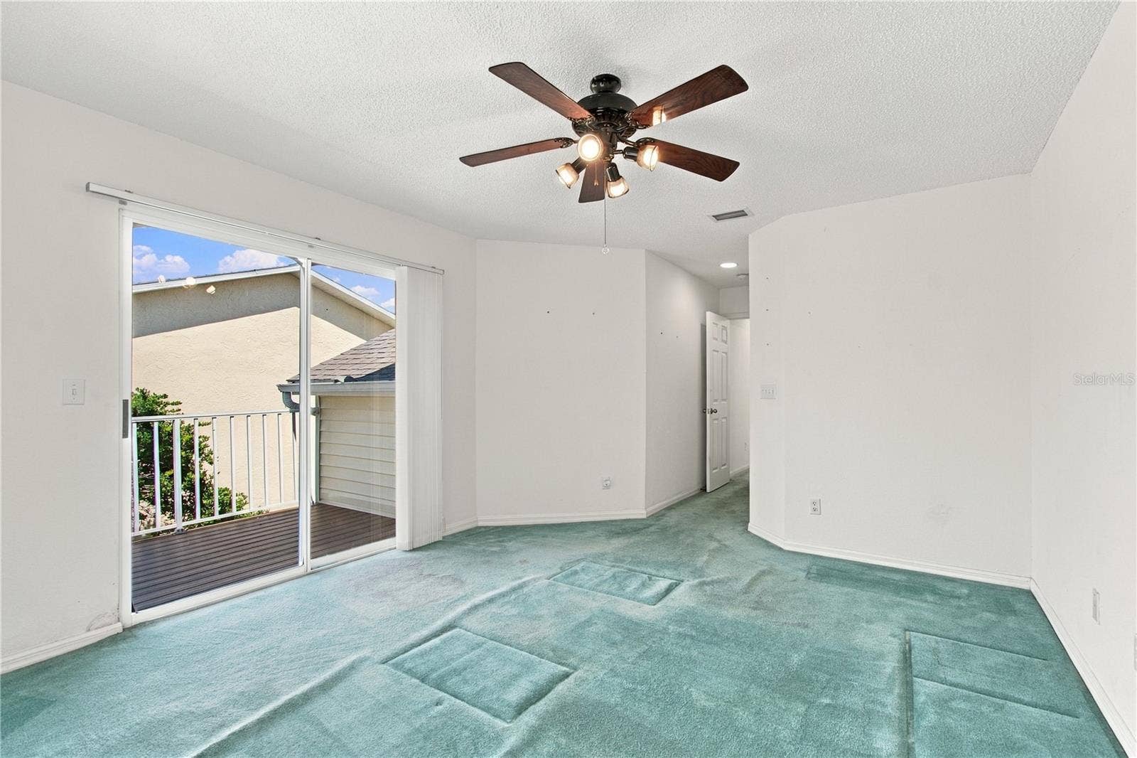 1050 STARKEY ROAD, #907, Largo, FL 33771 1050 STARKEY ROAD, #907, Largo, FL 33771