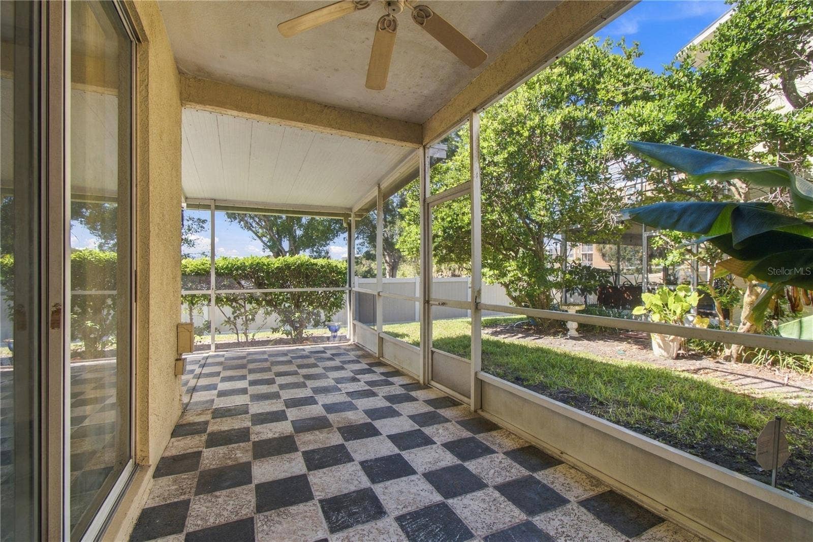 1050 STARKEY ROAD, #907, Largo, FL 33771 1050 STARKEY ROAD, #907, Largo, FL 33771