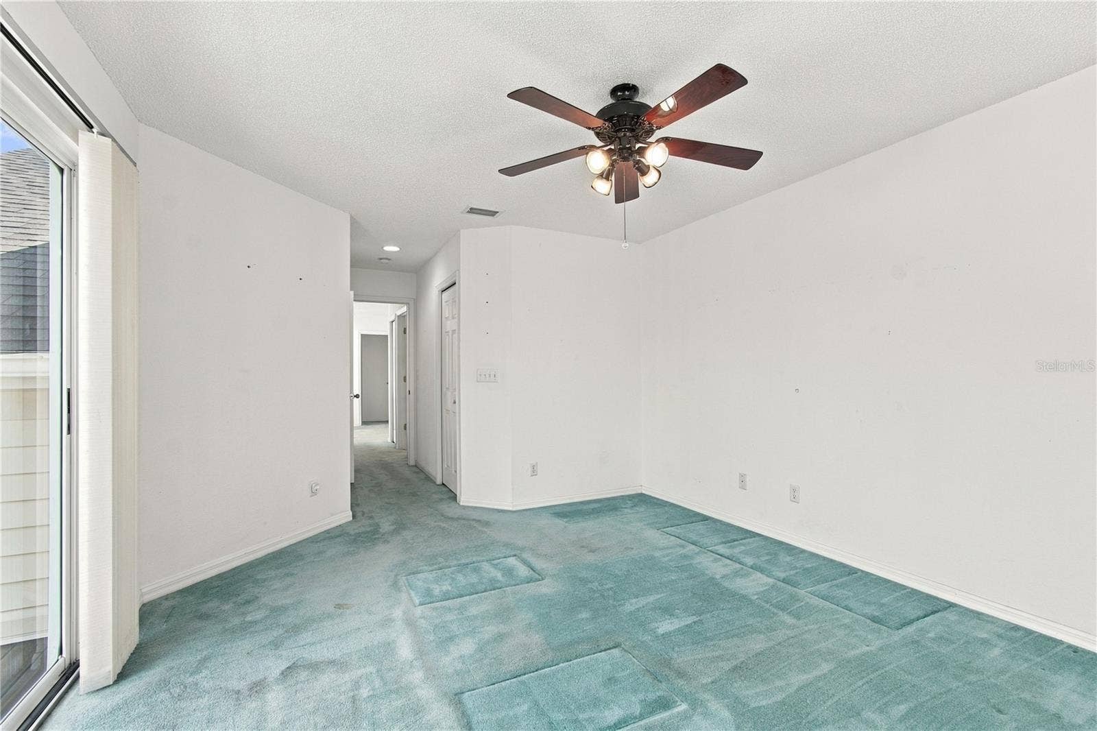 1050 STARKEY ROAD, #907, Largo, FL 33771 1050 STARKEY ROAD, #907, Largo, FL 33771