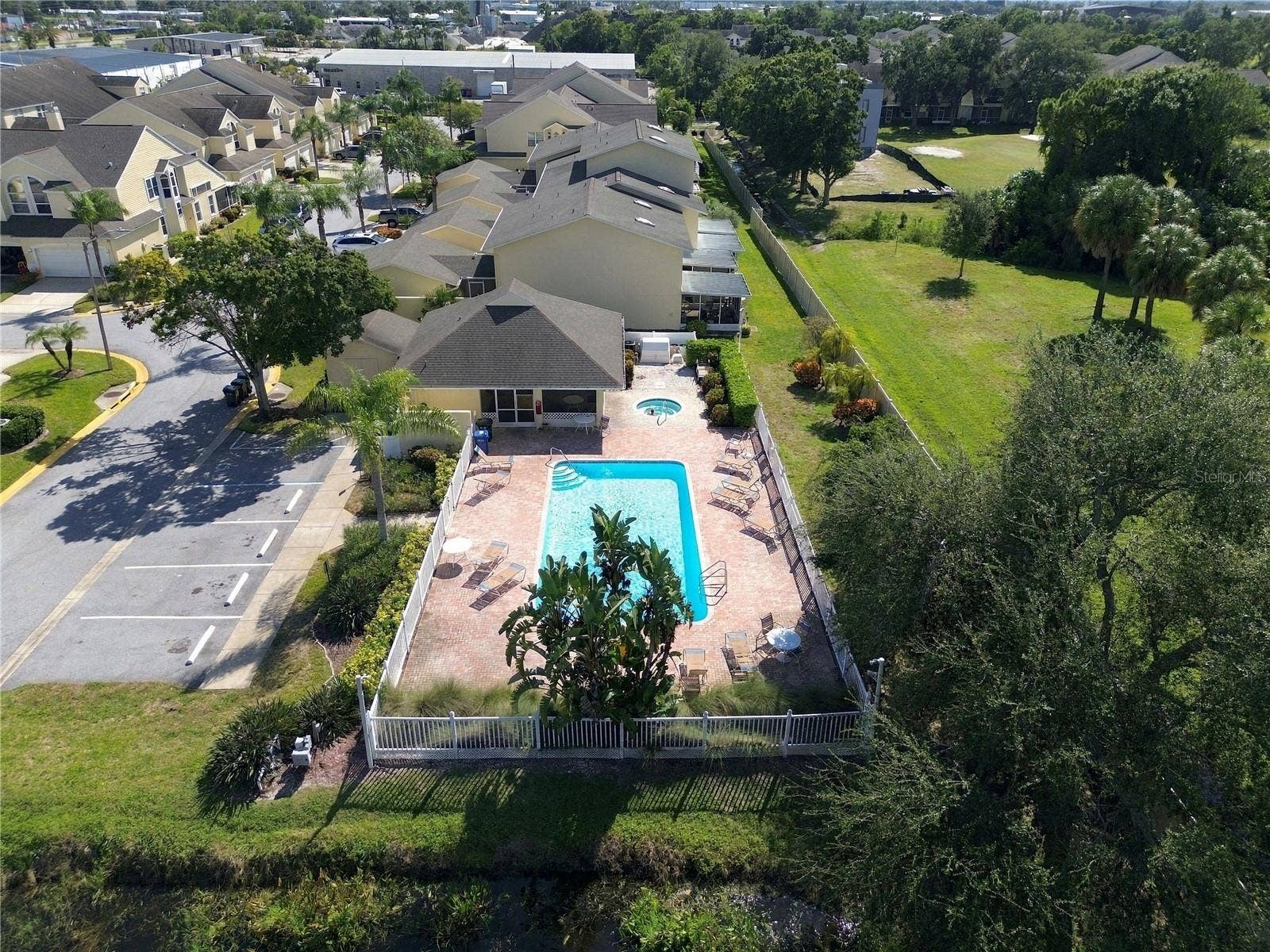 1050 STARKEY ROAD, #907, Largo, FL 33771 1050 STARKEY ROAD, #907, Largo, FL 33771