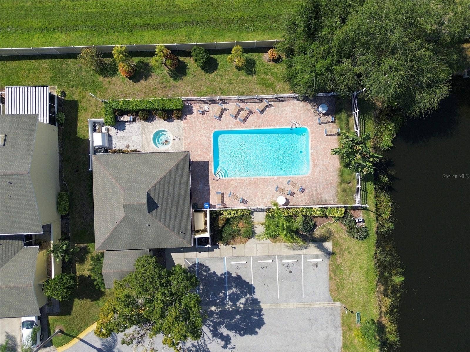 1050 STARKEY ROAD, #907, Largo, FL 33771 1050 STARKEY ROAD, #907, Largo, FL 33771