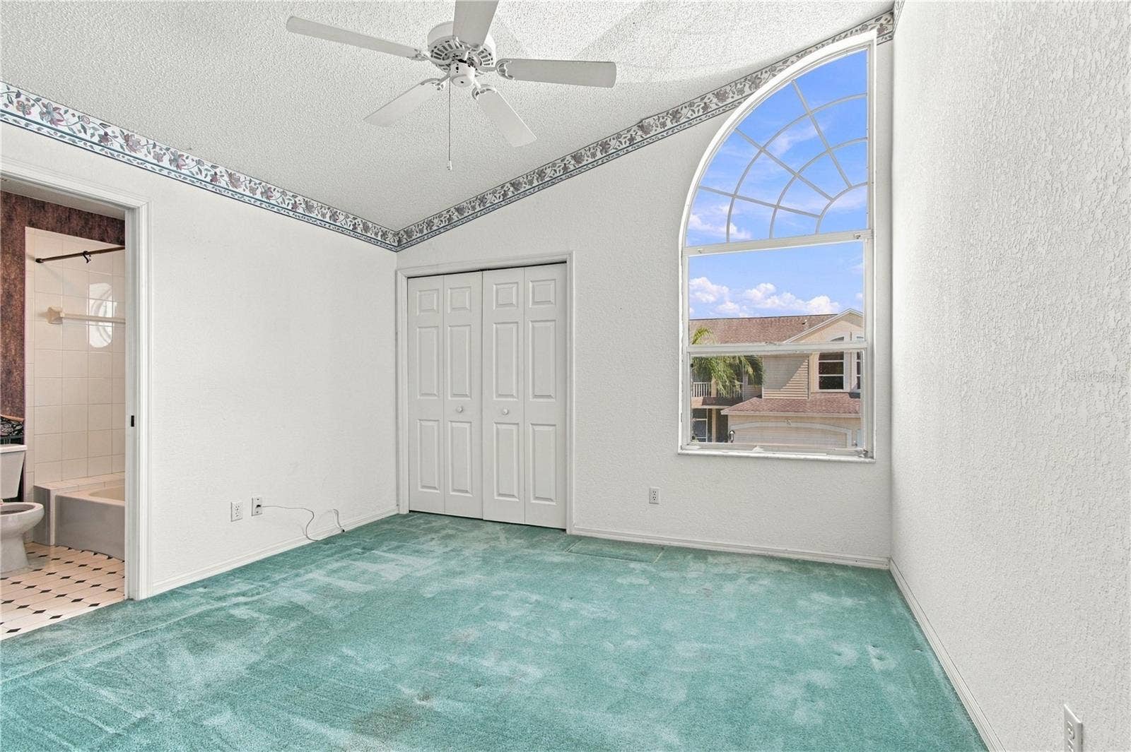 1050 STARKEY ROAD, #907, Largo, FL 33771 1050 STARKEY ROAD, #907, Largo, FL 33771