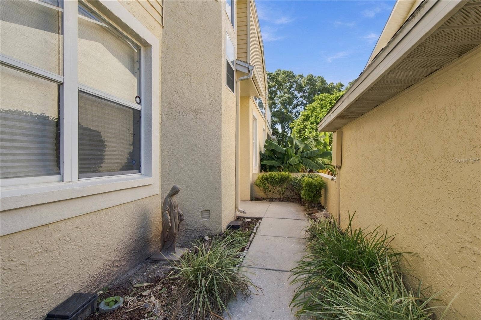 1050 STARKEY ROAD, #907, Largo, FL 33771 1050 STARKEY ROAD, #907, Largo, FL 33771
