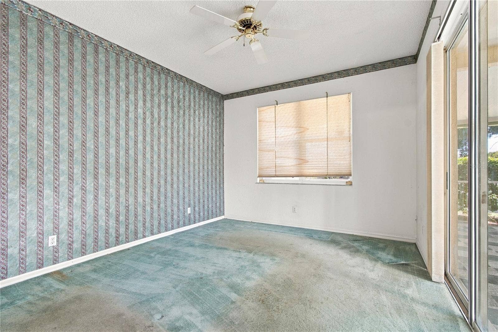 1050 STARKEY ROAD, #907, Largo, FL 33771 1050 STARKEY ROAD, #907, Largo, FL 33771