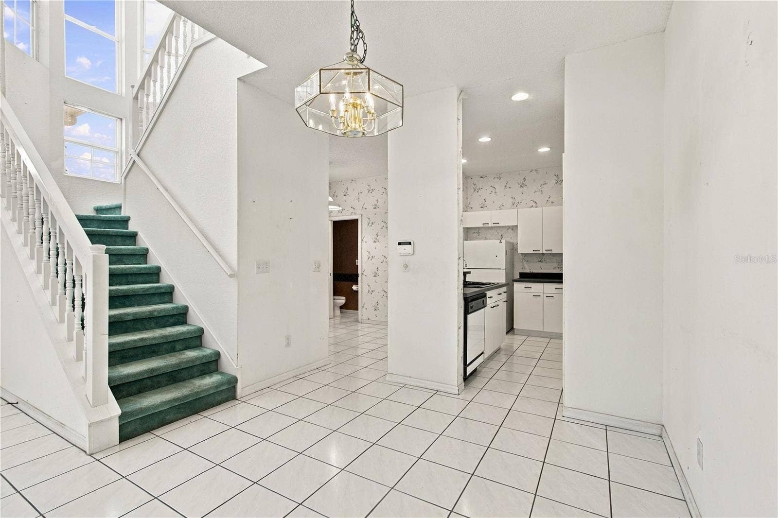 1050 STARKEY ROAD, #907, Largo, FL 33771 1050 STARKEY ROAD, #907, Largo, FL 33771