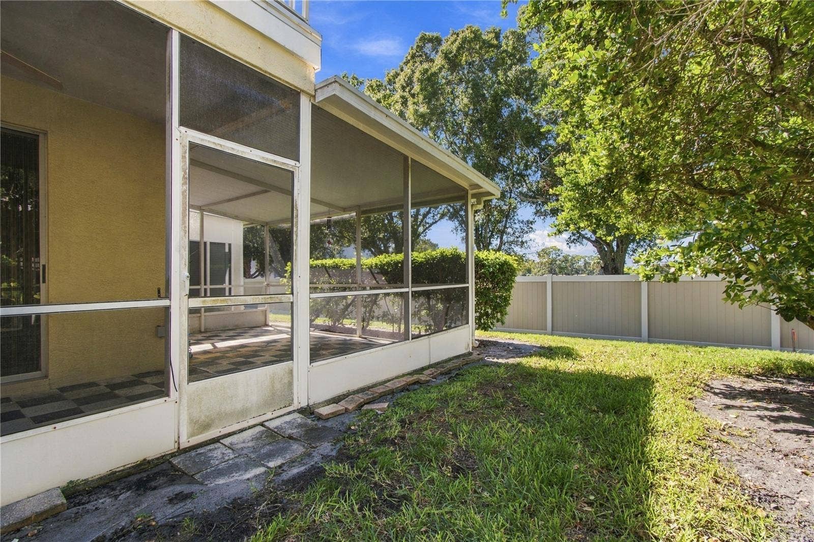 1050 STARKEY ROAD, #907, Largo, FL 33771 1050 STARKEY ROAD, #907, Largo, FL 33771