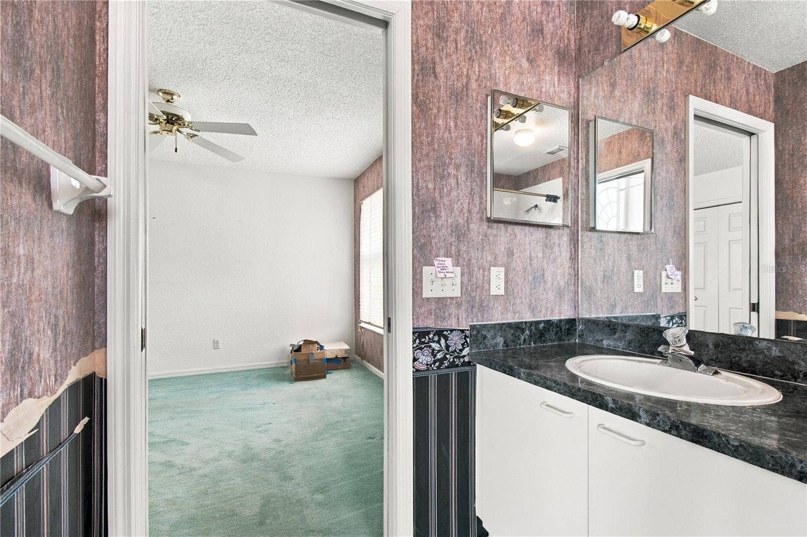 1050 STARKEY ROAD, #907, Largo, FL 33771 1050 STARKEY ROAD, #907, Largo, FL 33771
