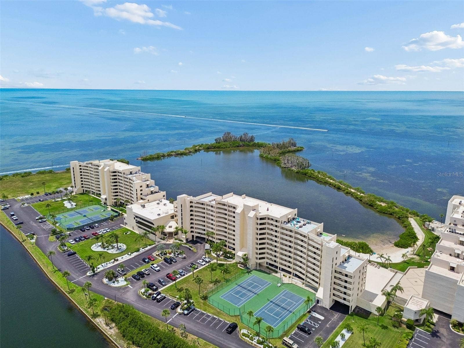 6009 SEA RANCH DRIVE, #105, Hudson, FL 34667 6009 SEA RANCH DRIVE, #105, Hudson, FL 34667