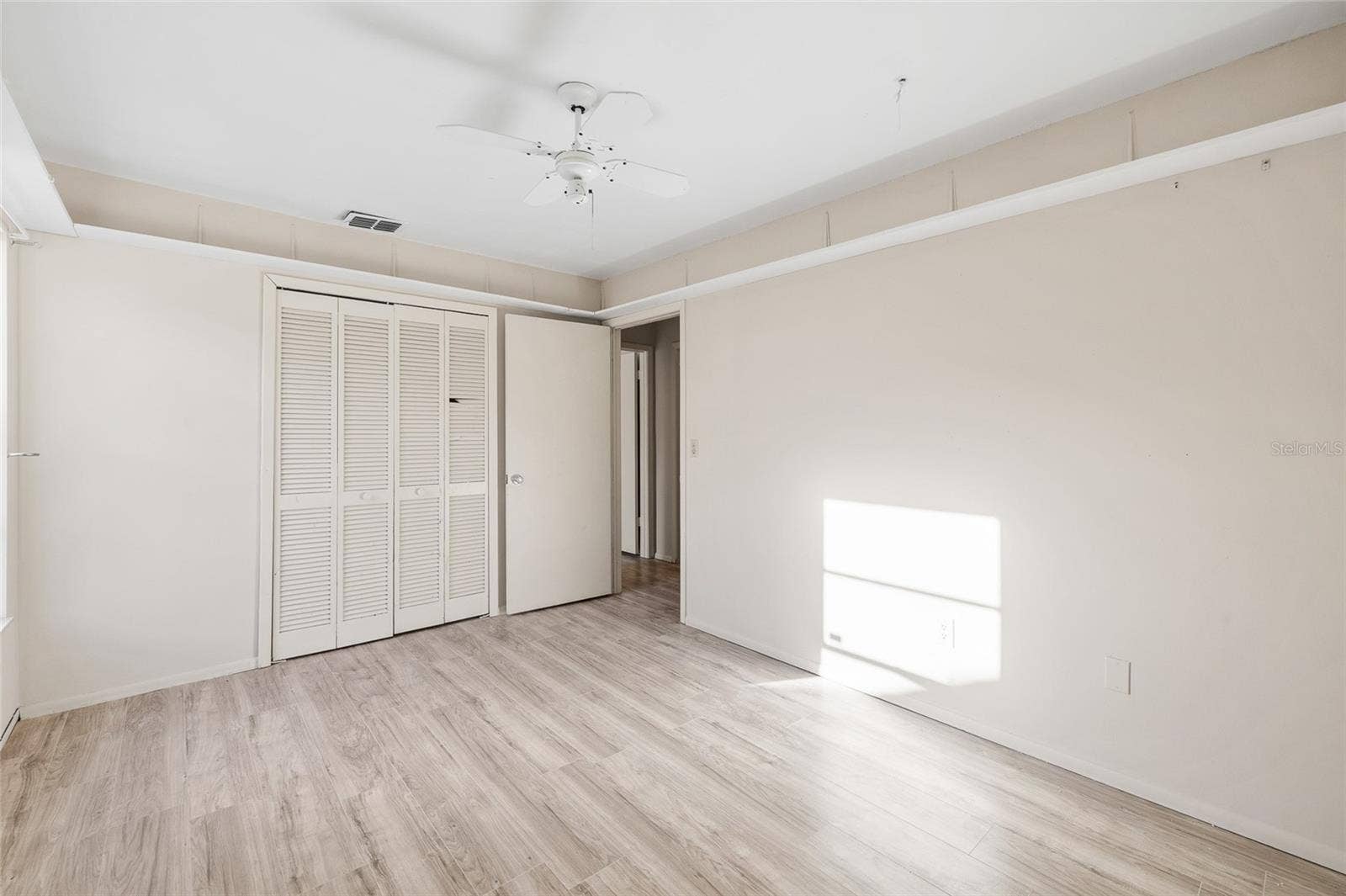 10842 VENICE CIRCLE, Tampa, FL 33635 10842 VENICE CIRCLE, Tampa, FL 33635