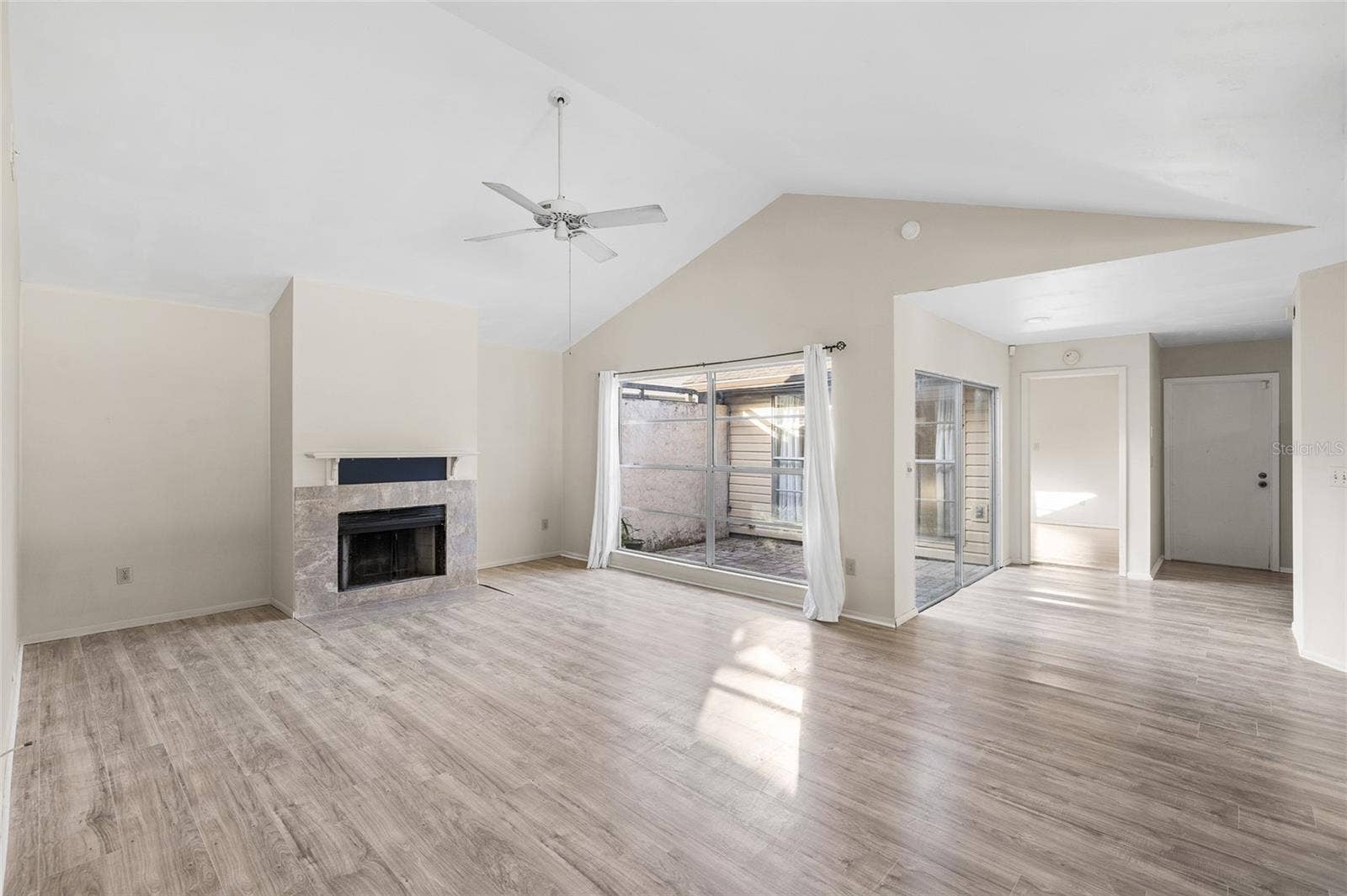 10842 VENICE CIRCLE, Tampa, FL 33635 10842 VENICE CIRCLE, Tampa, FL 33635