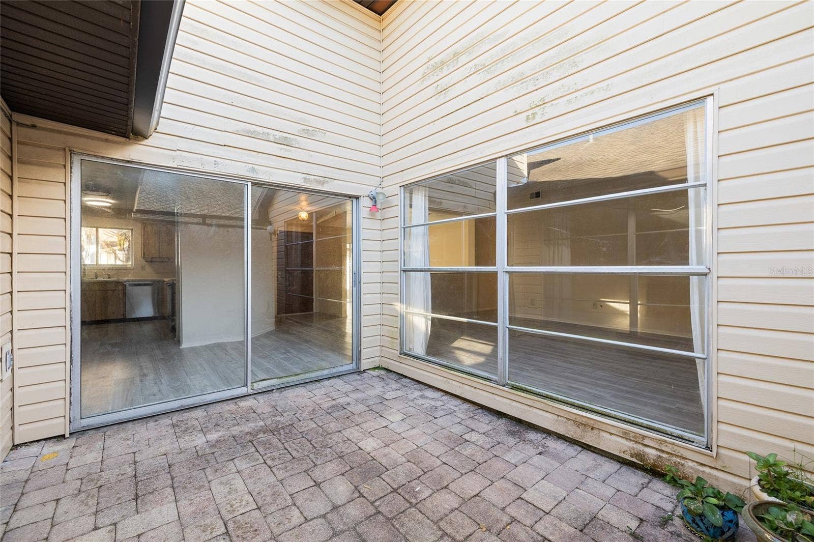 10842 VENICE CIRCLE, Tampa, FL 33635 10842 VENICE CIRCLE, Tampa, FL 33635