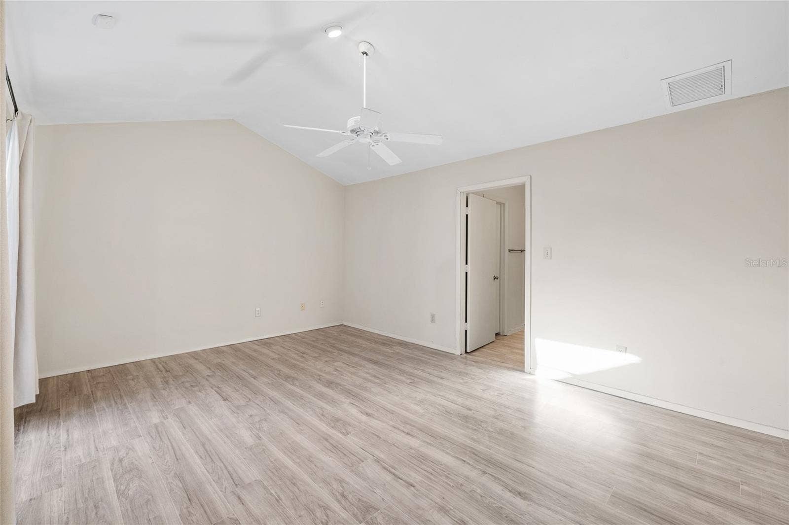 10842 VENICE CIRCLE, Tampa, FL 33635 10842 VENICE CIRCLE, Tampa, FL 33635