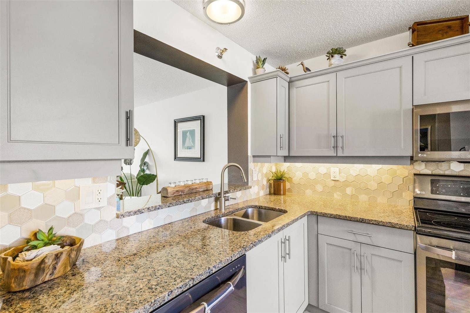 4460 FAIRWAYS BOULEVARD, #105, Bradenton, FL 34209 4460 FAIRWAYS BOULEVARD, #105, Bradenton, FL 34209