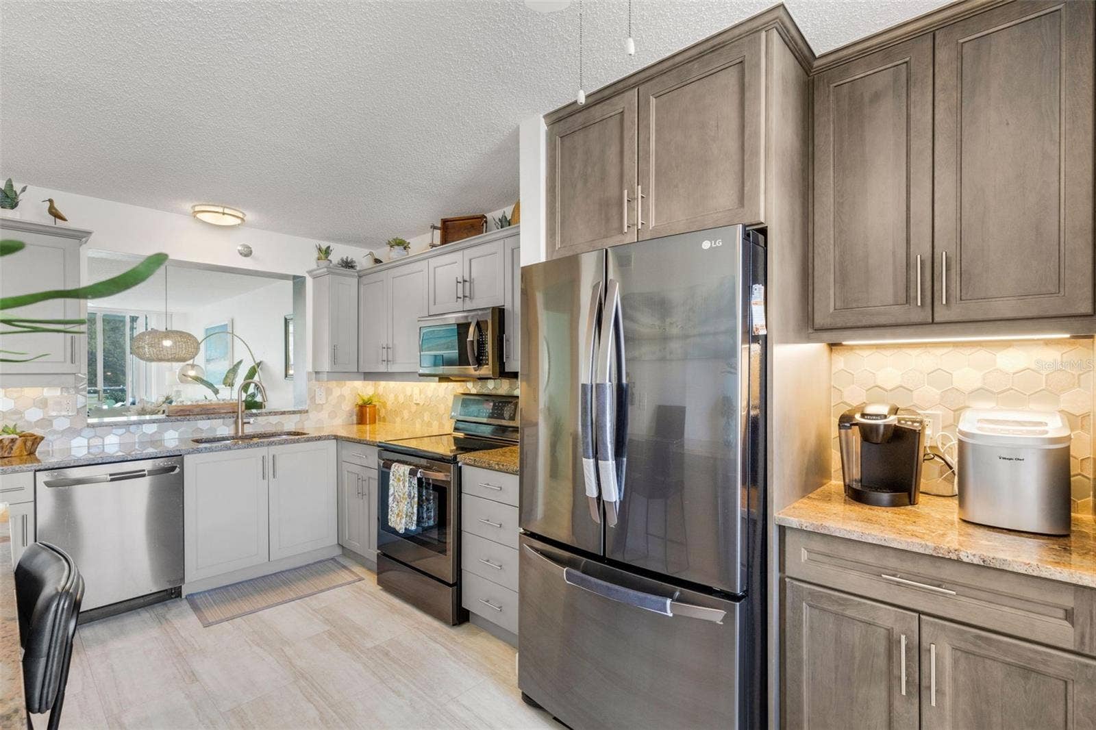 4460 FAIRWAYS BOULEVARD, #105, Bradenton, FL 34209 4460 FAIRWAYS BOULEVARD, #105, Bradenton, FL 34209