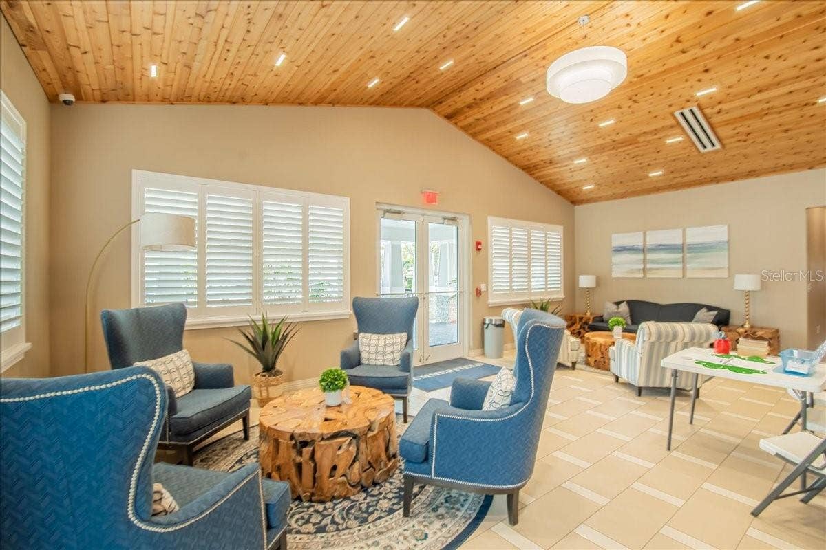 10807 HOFFNER EDGE DRIVE, Riverview, FL 33579 10807 HOFFNER EDGE DRIVE, Riverview, FL 33579