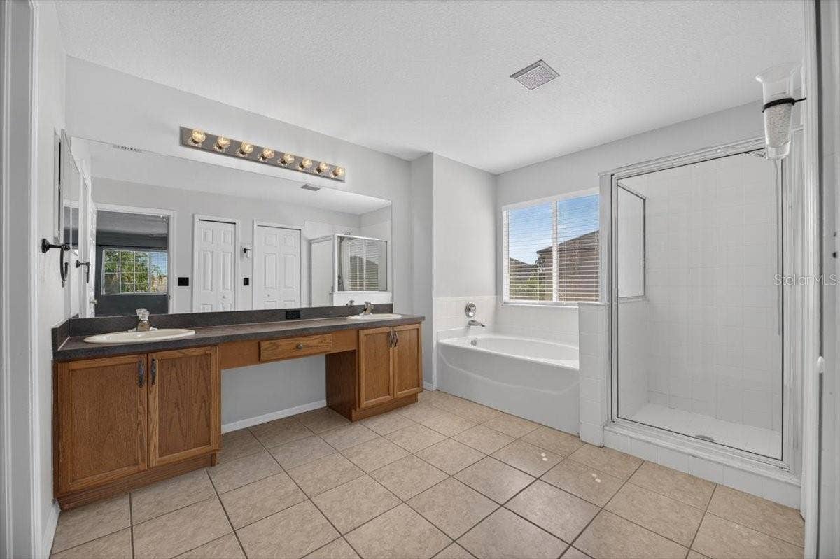 10807 HOFFNER EDGE DRIVE, Riverview, FL 33579 Primary En-Suite Bathroom - Upstairs