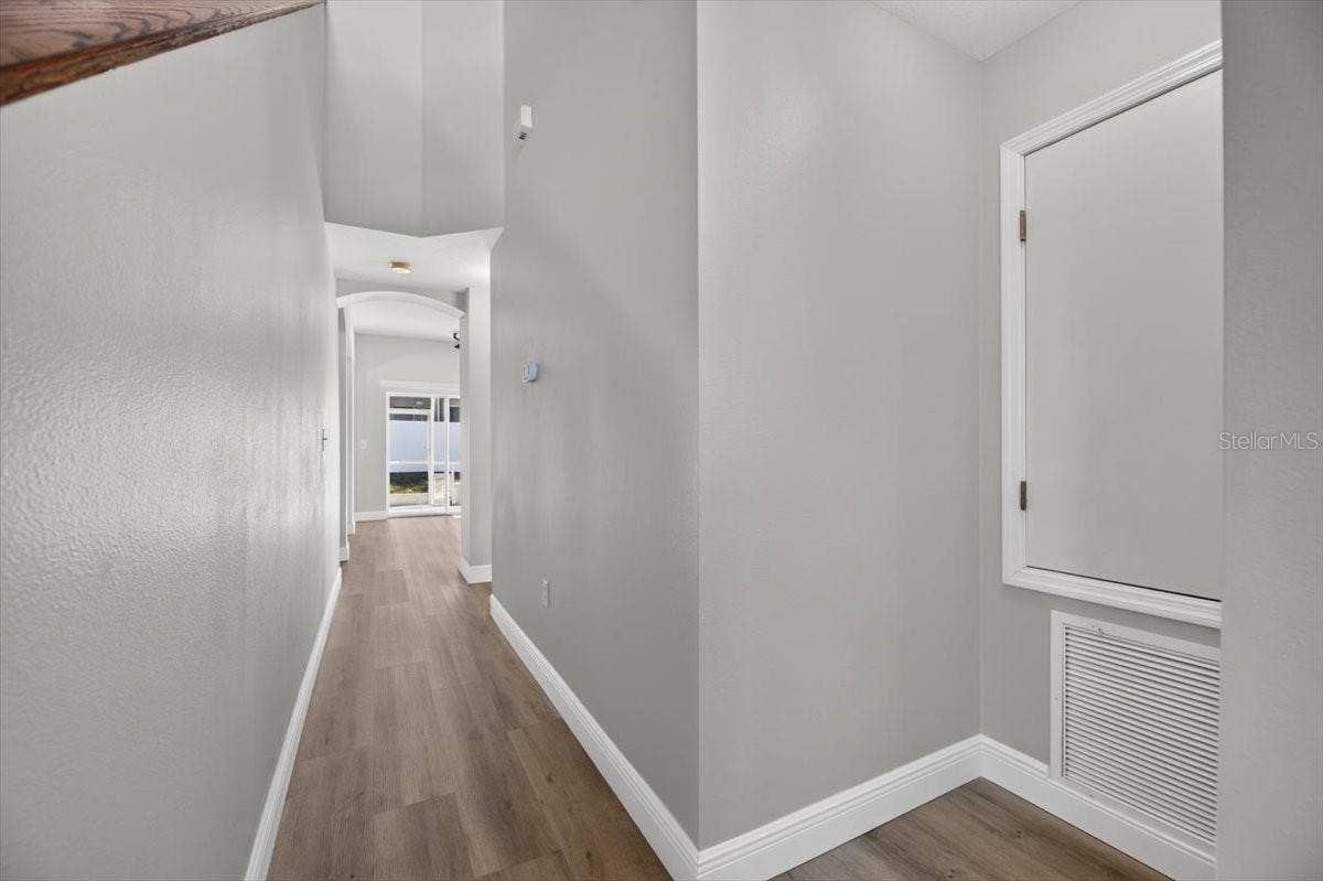 10807 HOFFNER EDGE DRIVE, Riverview, FL 33579 Hallway