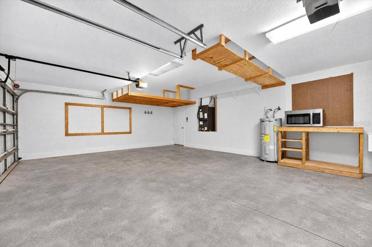 10807 HOFFNER EDGE DRIVE, Riverview, FL 33579 3 Car Garage