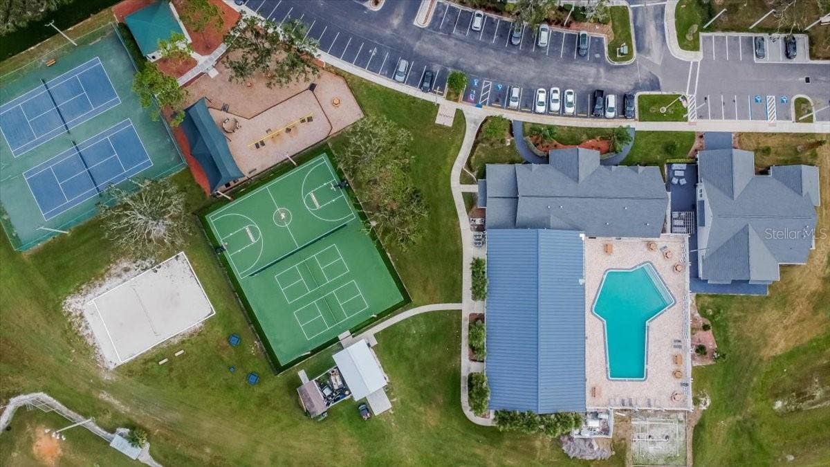 10807 HOFFNER EDGE DRIVE, Riverview, FL 33579 10807 HOFFNER EDGE DRIVE, Riverview, FL 33579