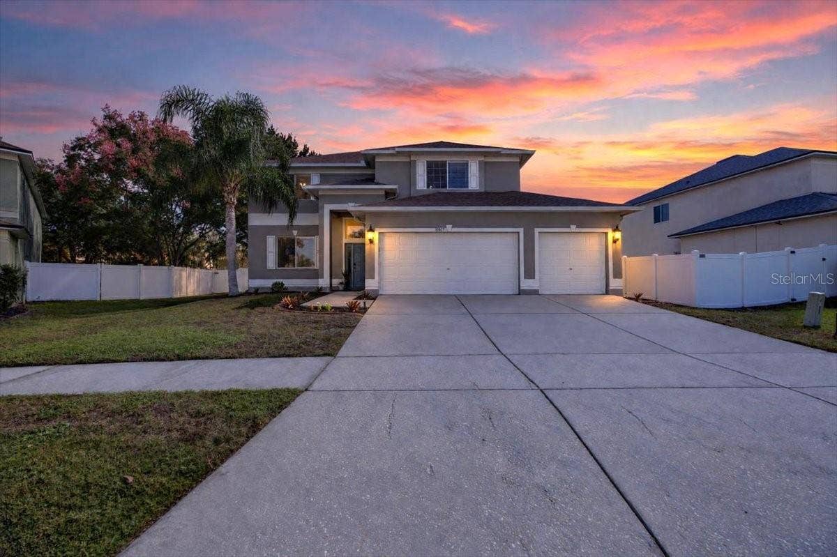 10807 HOFFNER EDGE DRIVE, Riverview, FL 33579 10807 HOFFNER EDGE DRIVE, Riverview, FL 33579