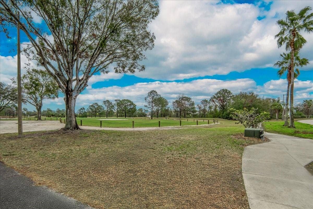10807 HOFFNER EDGE DRIVE, Riverview, FL 33579 10807 HOFFNER EDGE DRIVE, Riverview, FL 33579