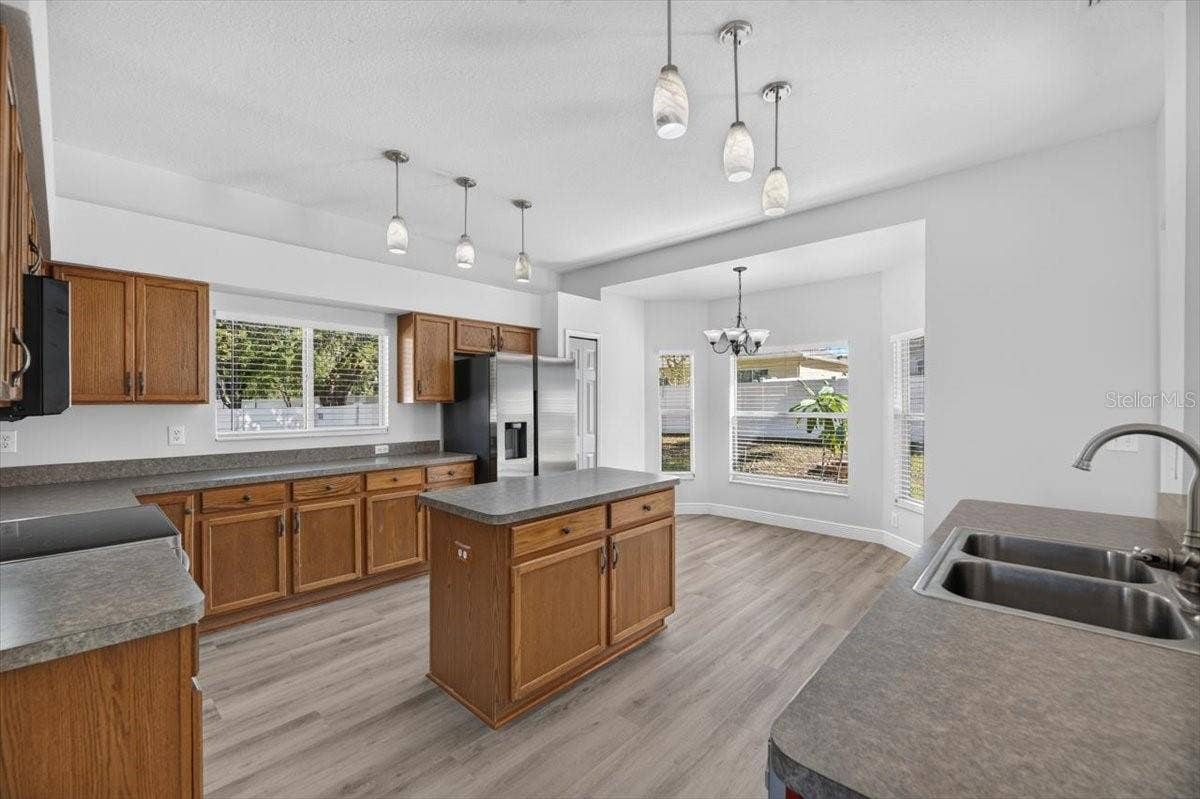 10807 HOFFNER EDGE DRIVE, Riverview, FL 33579 Kitchen