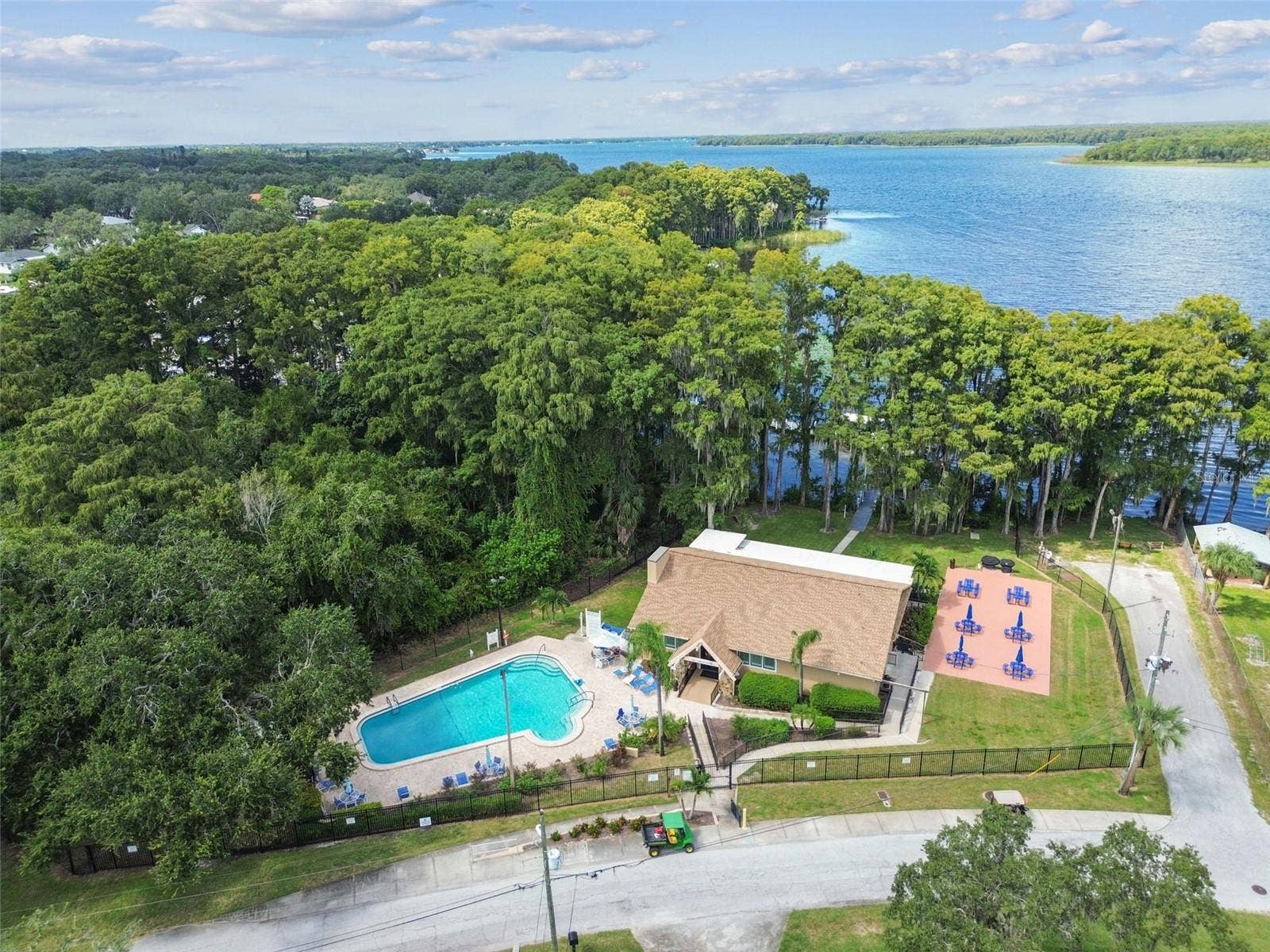 3554 OAK LAKE DRIVE, Palm Harbor, FL 34684 3554 OAK LAKE DRIVE, Palm Harbor, FL 34684