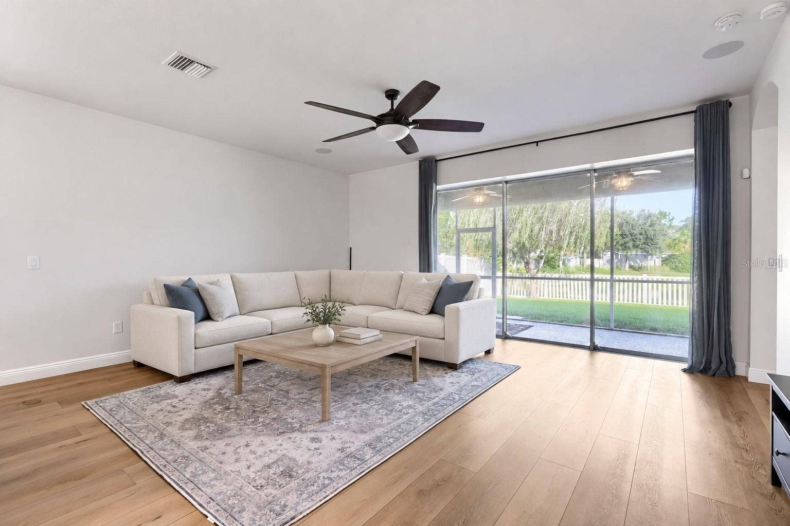17735 BRIGHT WHEAT DRIVE, Lithia, FL 33547 17735 BRIGHT WHEAT DRIVE, Lithia, FL 33547