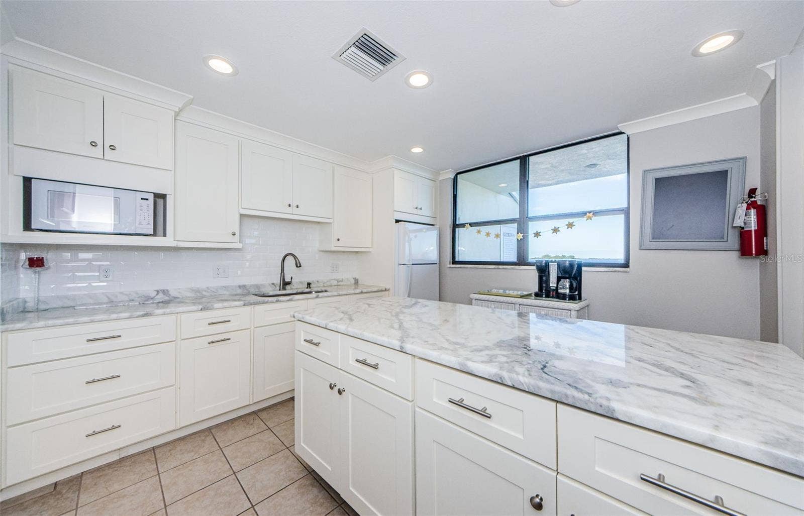 200 WOODETTE DRIVE, #401A, Dunedin, FL 34698 200 WOODETTE DRIVE, #401A, Dunedin, FL 34698