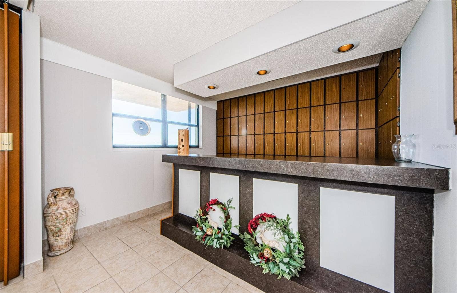 200 WOODETTE DRIVE, #401A, Dunedin, FL 34698 200 WOODETTE DRIVE, #401A, Dunedin, FL 34698