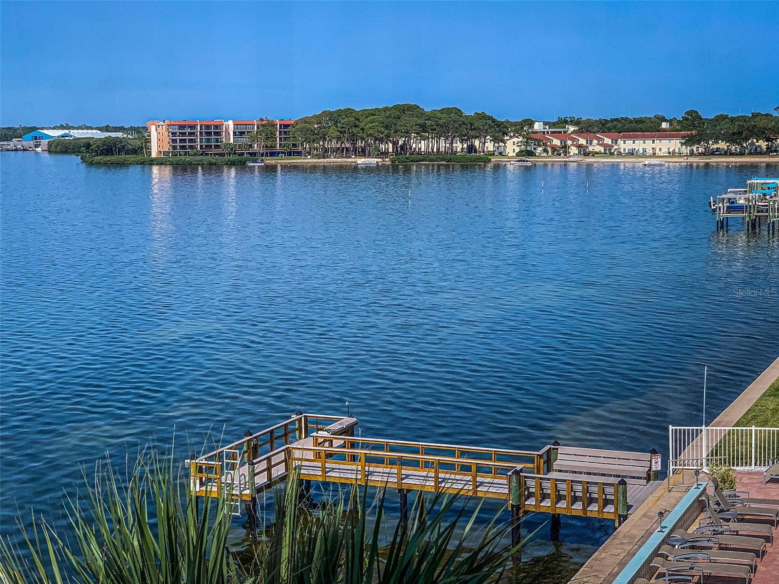200 WOODETTE DRIVE, #401A, Dunedin, FL 34698 200 WOODETTE DRIVE, #401A, Dunedin, FL 34698