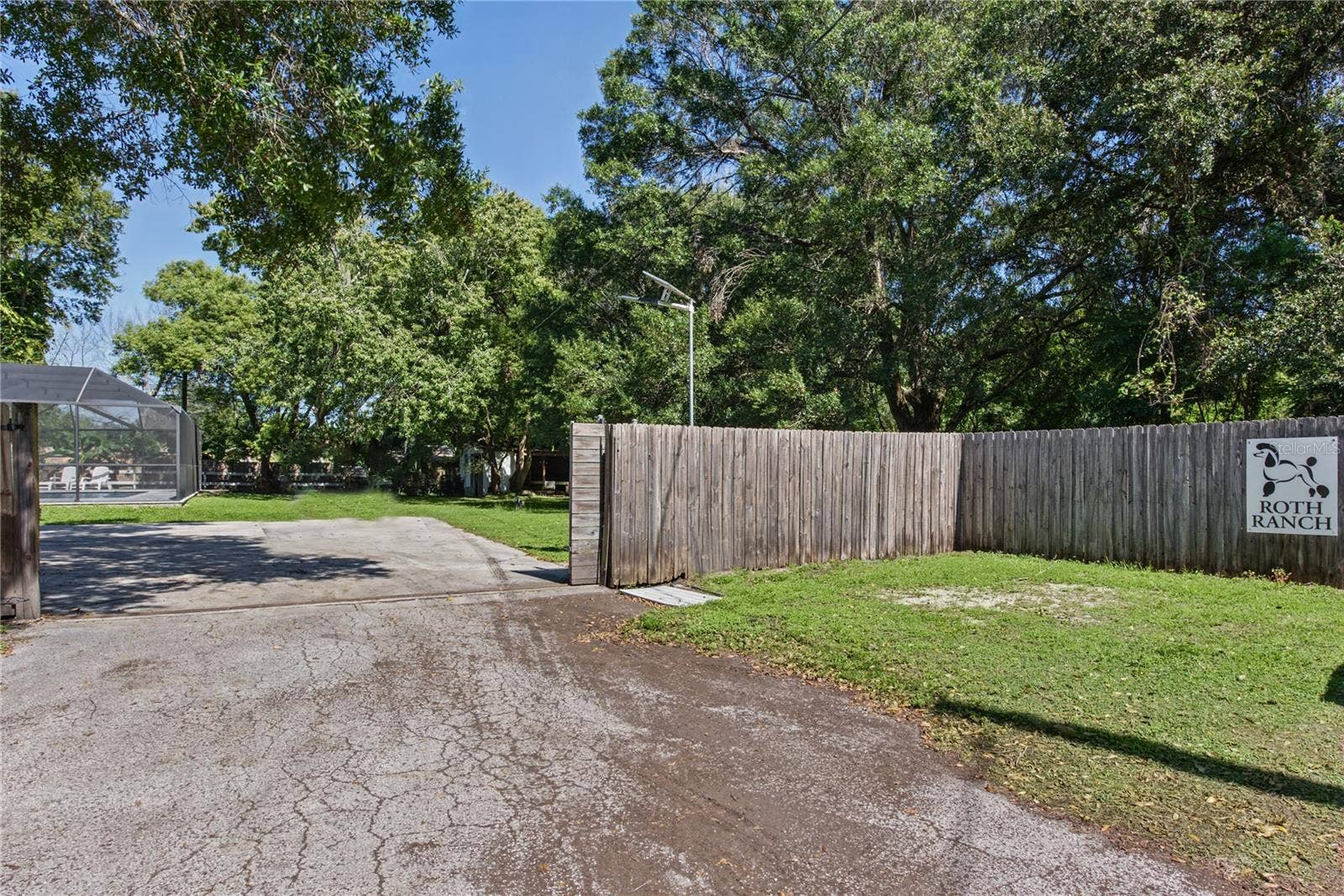 1817 N KEENE ROAD, Clearwater, FL 33755 Private remote gate (1)