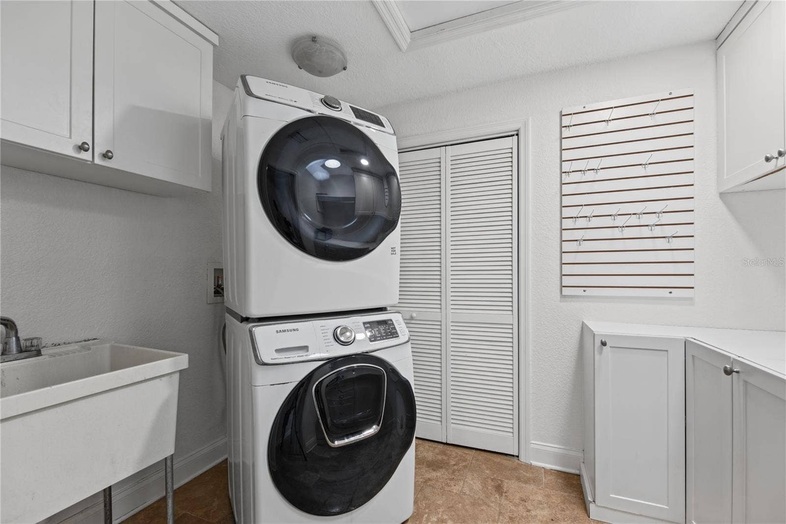 1817 N KEENE ROAD, Clearwater, FL 33755 Laundry room (1)