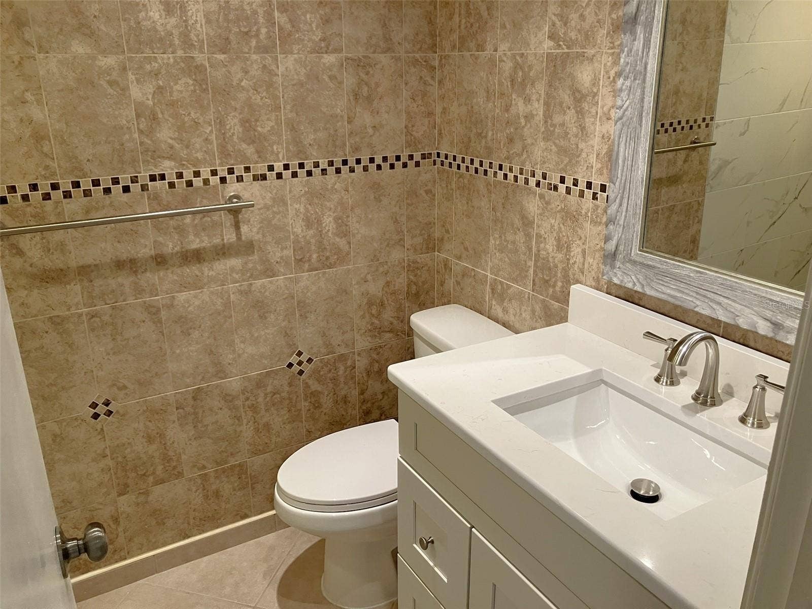 2460 LAURELWOOD DRIVE, #E, Clearwater, FL 33763 Primary Bath