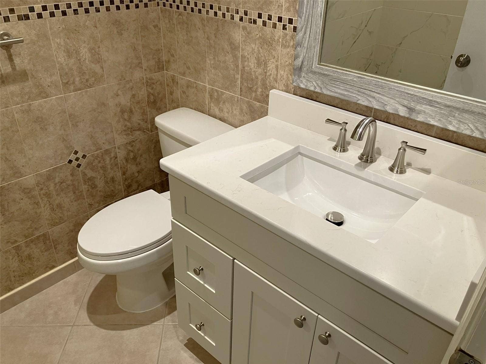 2460 LAURELWOOD DRIVE, #E, Clearwater, FL 33763 Primary Bath