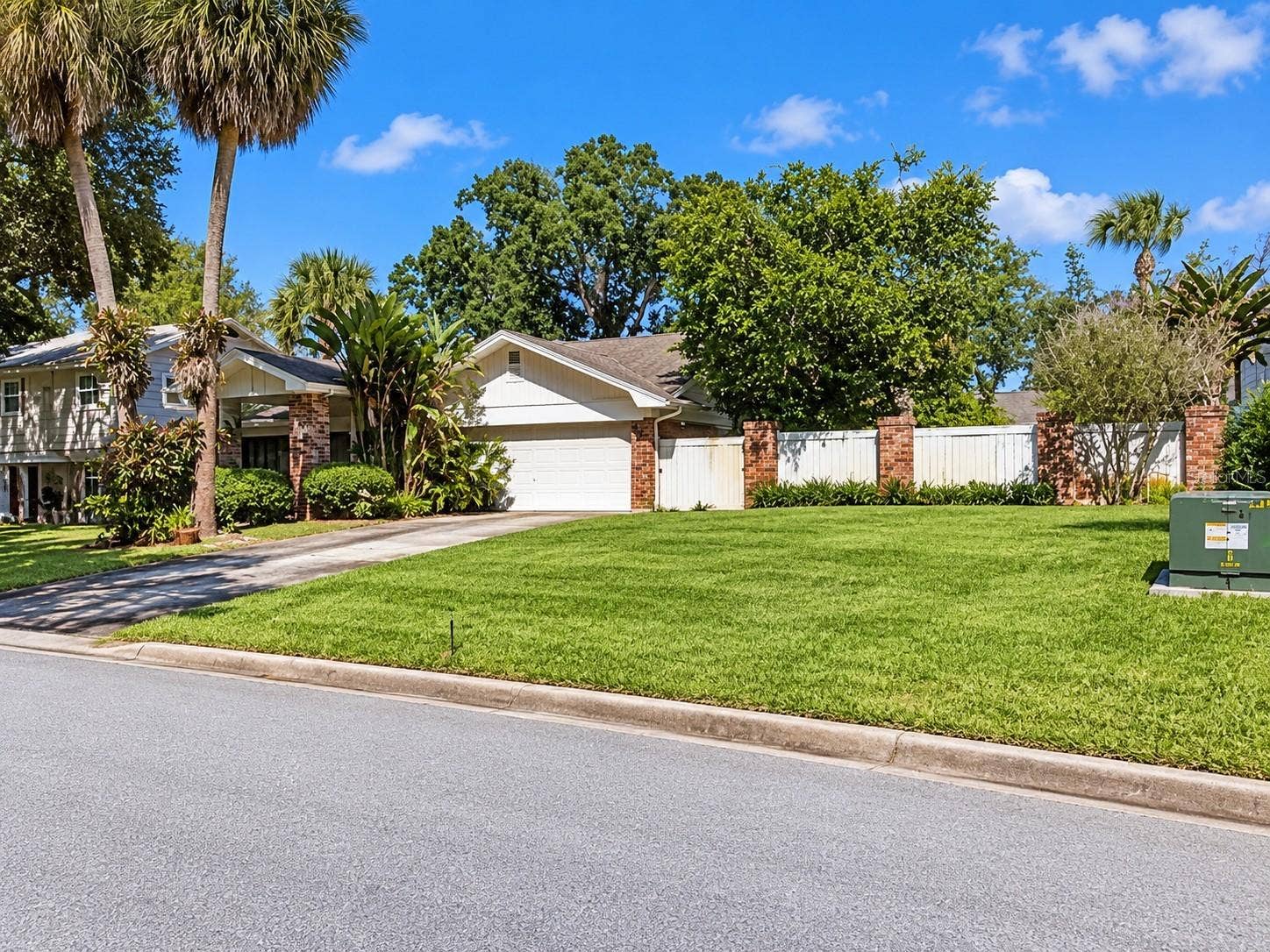 4211 W SYLVAN RAMBLE STREET, Tampa, FL 33609 4211 W SYLVAN RAMBLE STREET, Tampa, FL 33609