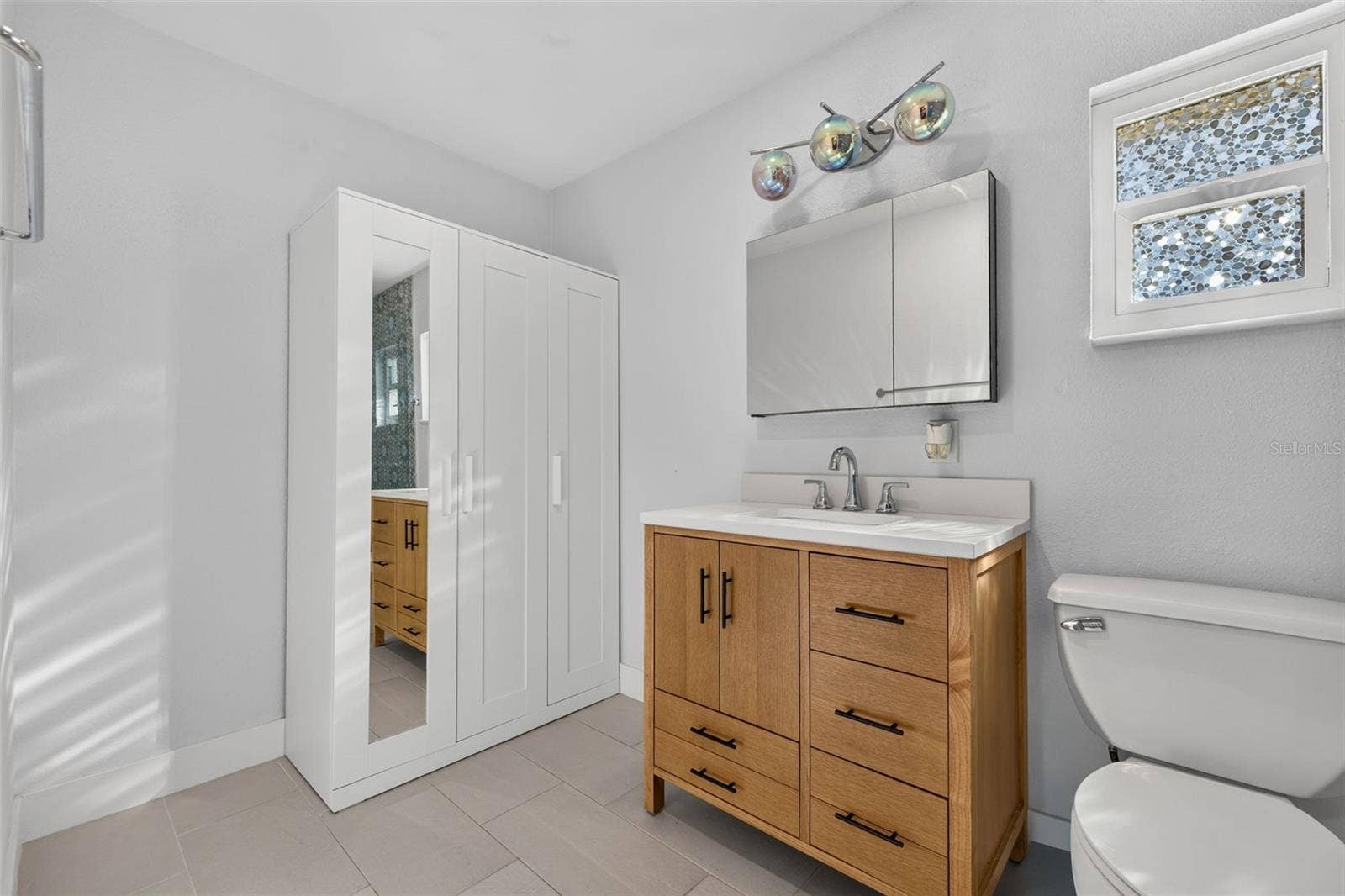 4606 BAY CREST DRIVE, Tampa, FL 33615 4606 BAY CREST DRIVE, Tampa, FL 33615