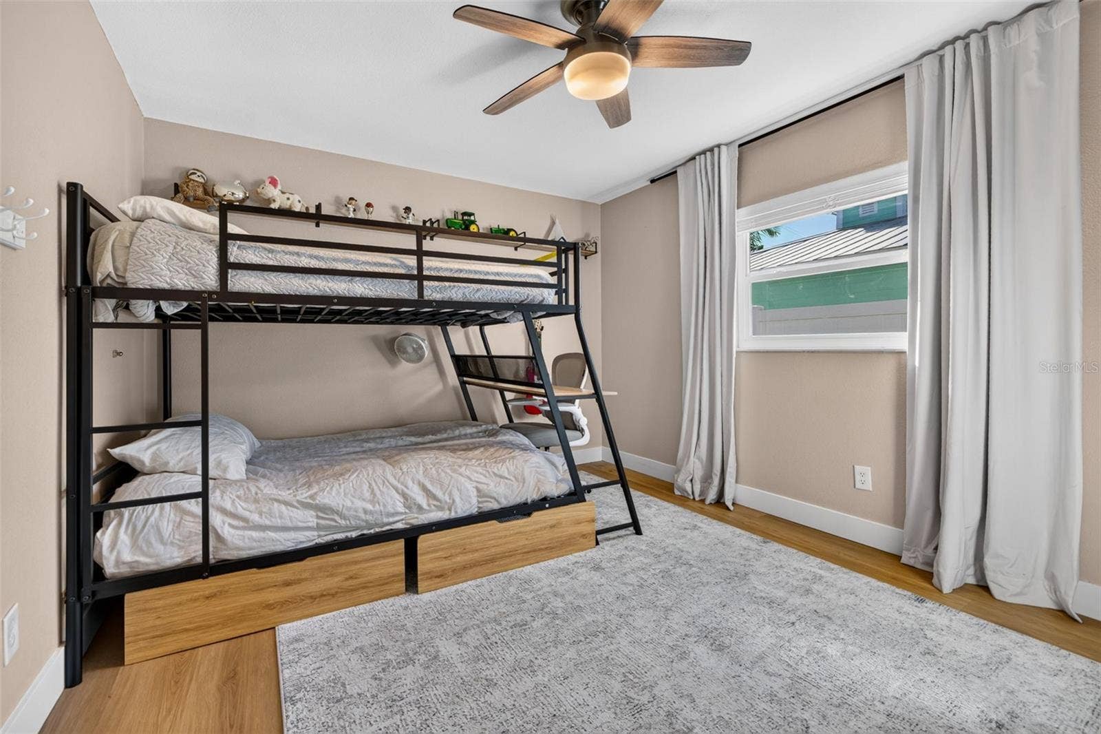 4606 BAY CREST DRIVE, Tampa, FL 33615 4606 BAY CREST DRIVE, Tampa, FL 33615