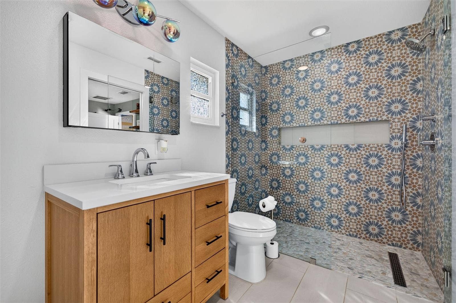 4606 BAY CREST DRIVE, Tampa, FL 33615 4606 BAY CREST DRIVE, Tampa, FL 33615