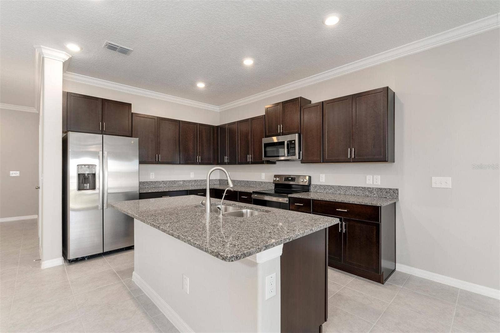 31989 BLUE PASSING LOOP, Wesley Chapel, FL 33545 31989 BLUE PASSING LOOP, Wesley Chapel, FL 33545