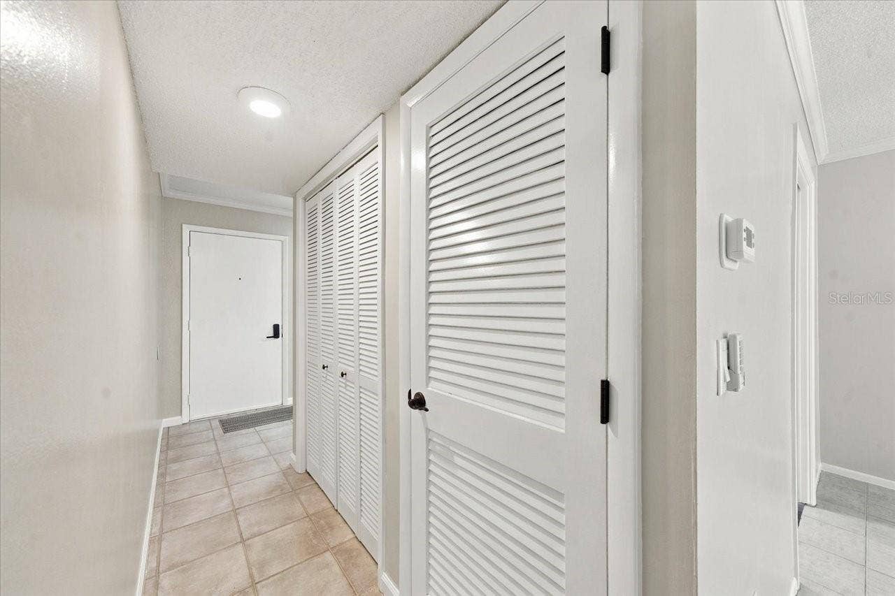 1001 PEARCE DRIVE, #111, Clearwater, FL 33764 1001 PEARCE DRIVE, #111, Clearwater, FL 33764