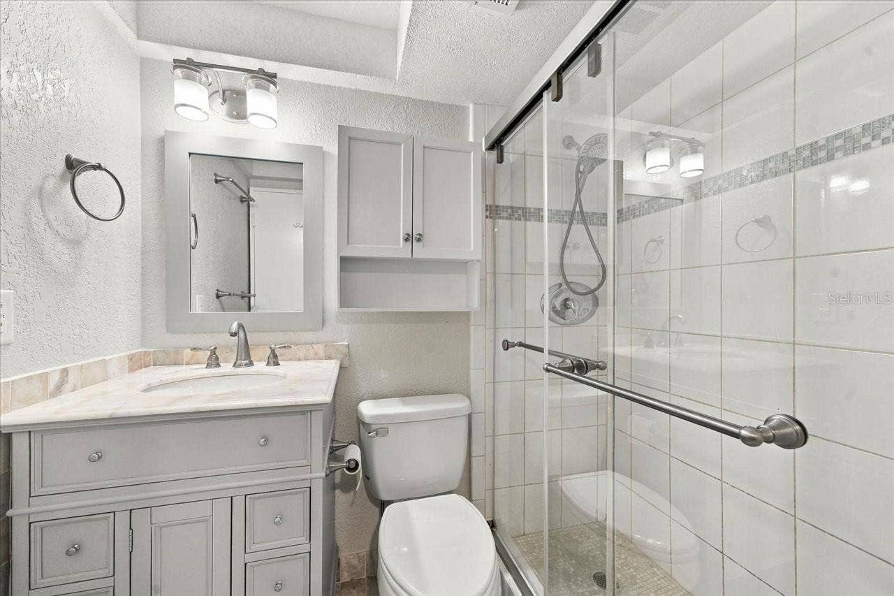 1001 PEARCE DRIVE, #111, Clearwater, FL 33764 1001 PEARCE DRIVE, #111, Clearwater, FL 33764