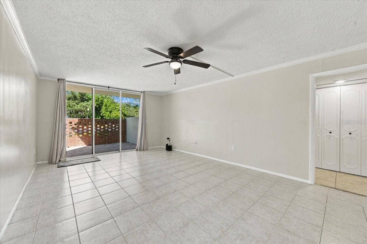 1001 PEARCE DRIVE, #111, Clearwater, FL 33764 1001 PEARCE DRIVE, #111, Clearwater, FL 33764