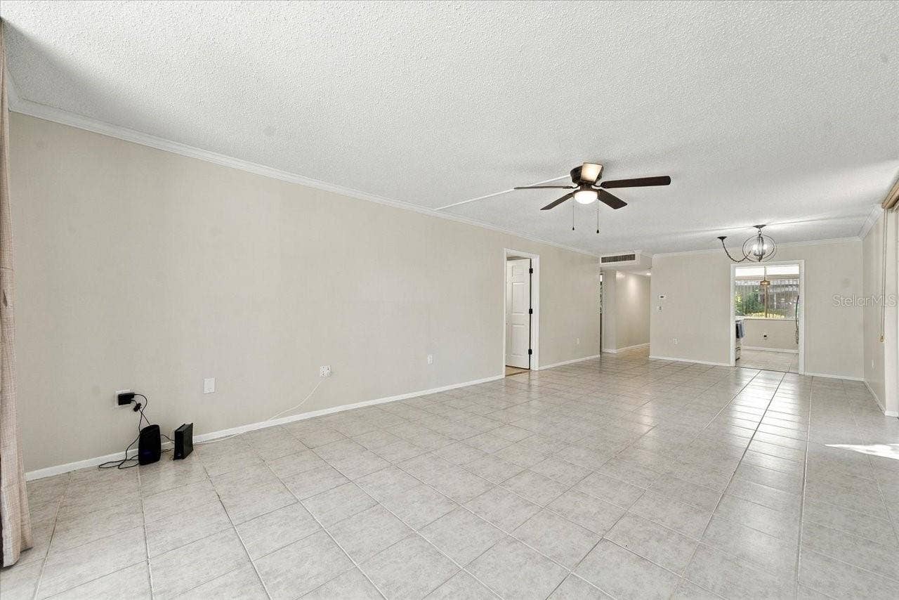 1001 PEARCE DRIVE, #111, Clearwater, FL 33764 1001 PEARCE DRIVE, #111, Clearwater, FL 33764