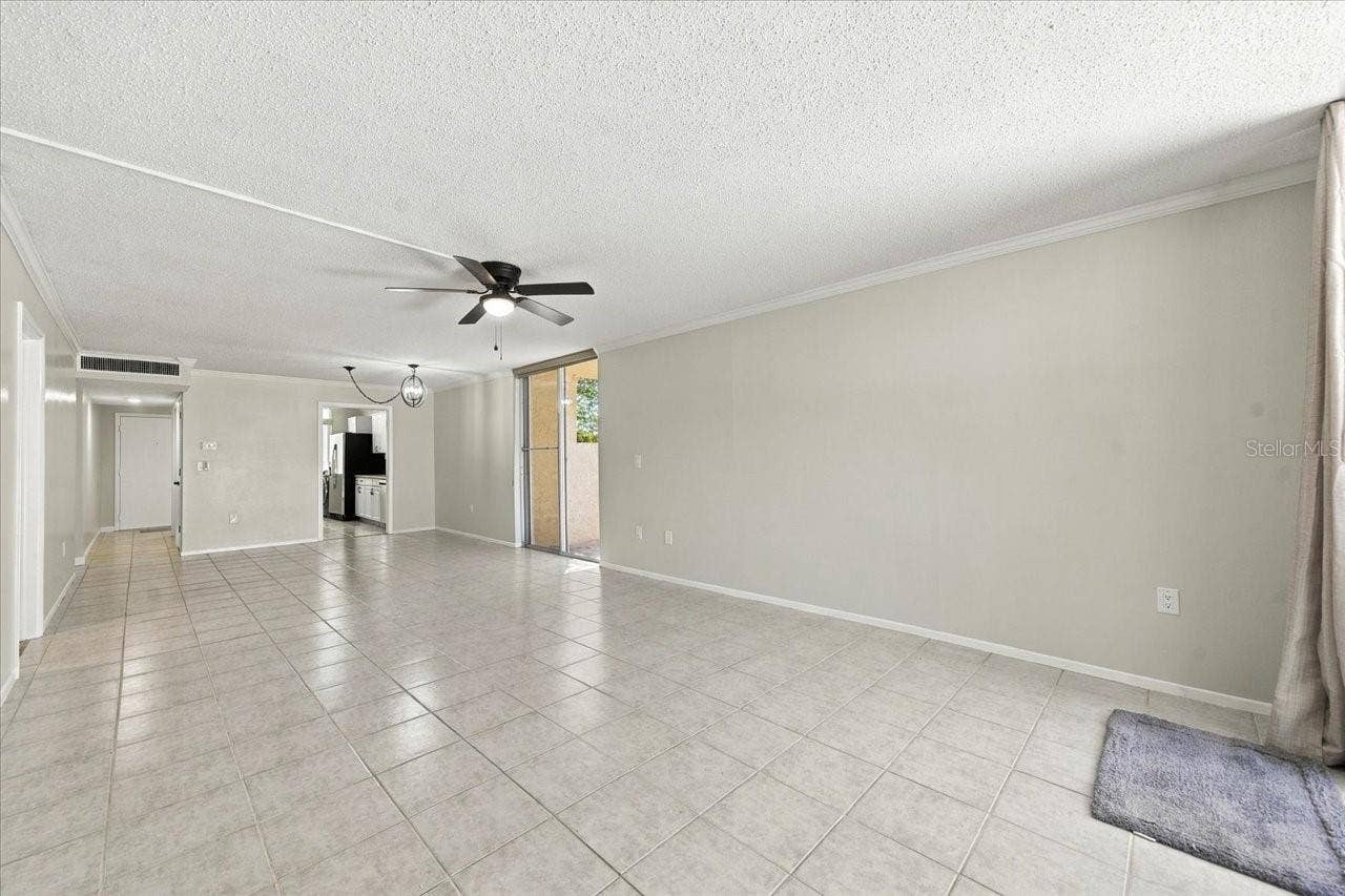 1001 PEARCE DRIVE, #111, Clearwater, FL 33764 1001 PEARCE DRIVE, #111, Clearwater, FL 33764