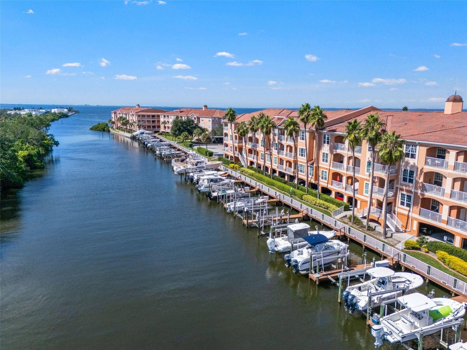 5000 CULBREATH KEY WAY, #1-319, Tampa, FL 33611 5000 CULBREATH KEY WAY, #1-319, Tampa, FL 33611