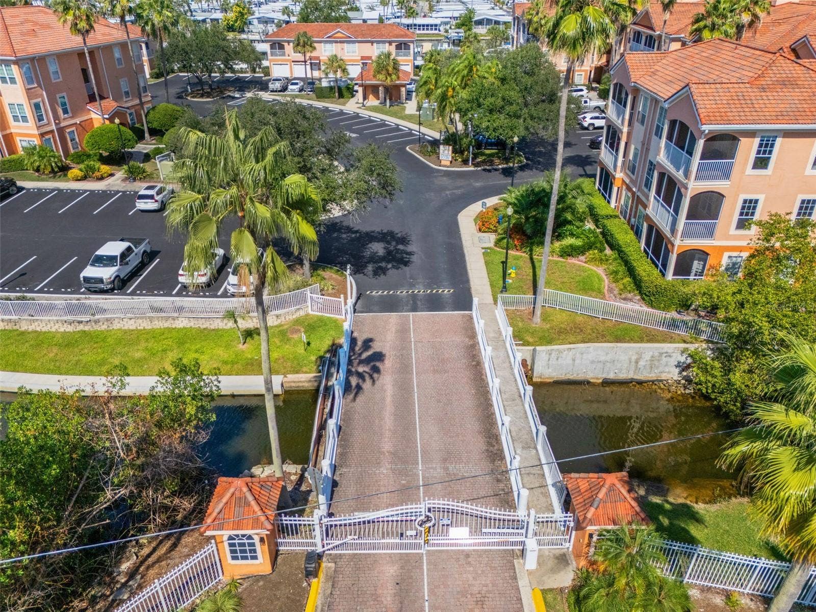 5000 CULBREATH KEY WAY, #1-319, Tampa, FL 33611 5000 CULBREATH KEY WAY, #1-319, Tampa, FL 33611